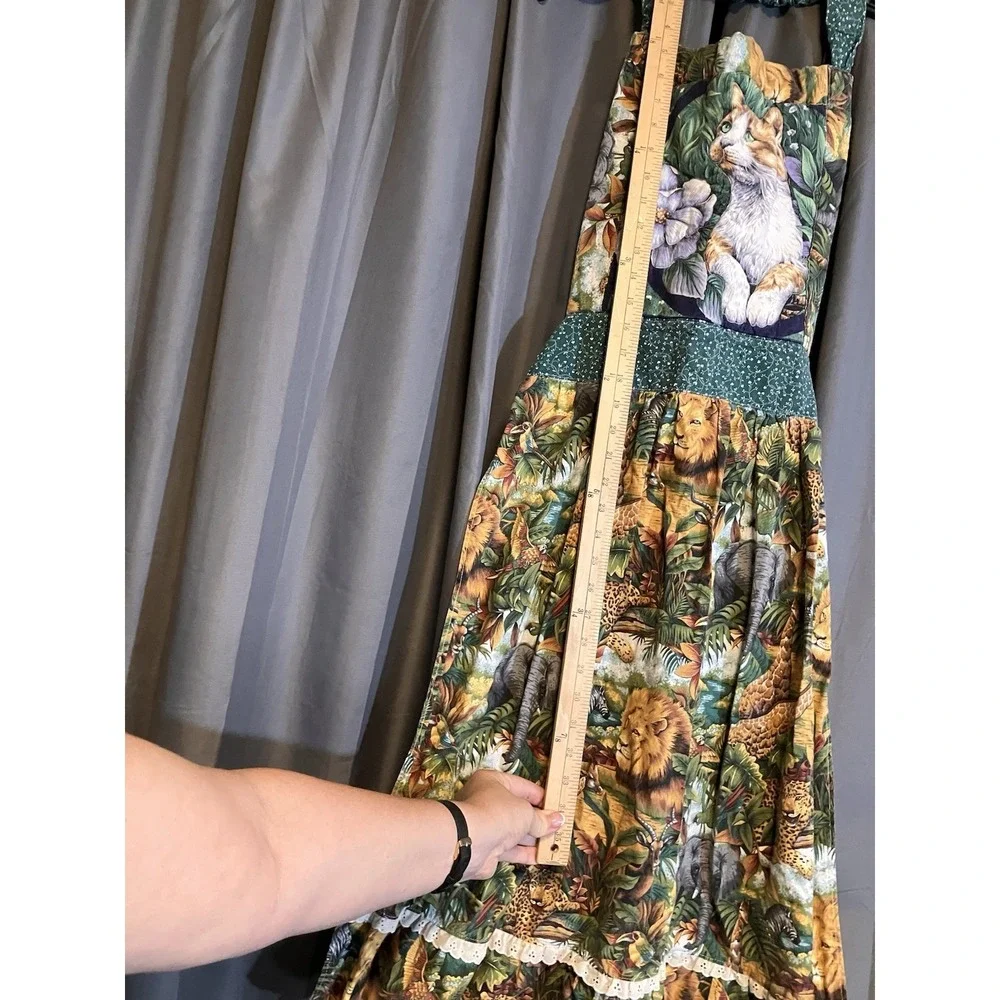 Vintage Cotton Smock Apron  Homemade Cat Lion Elephant Giraffe Tie Back